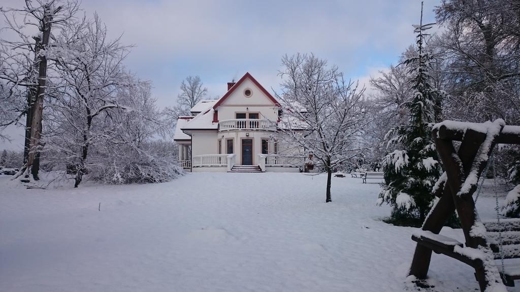 Bed & Breakfast Dwor Osmolice *